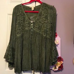 Long sleeve flowy top